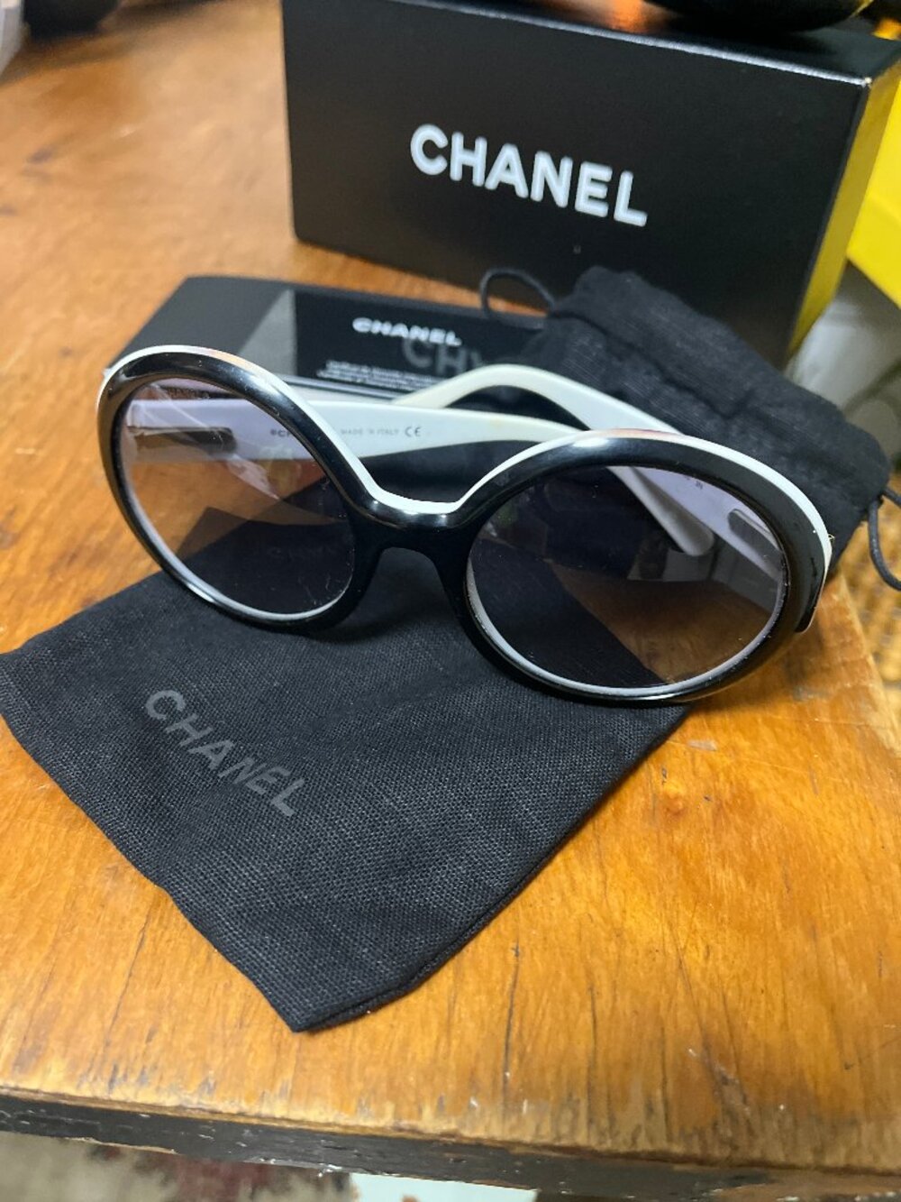 Vintage Black and White Chanel 90s CC Sunglasses Cobain Jackie O Shades